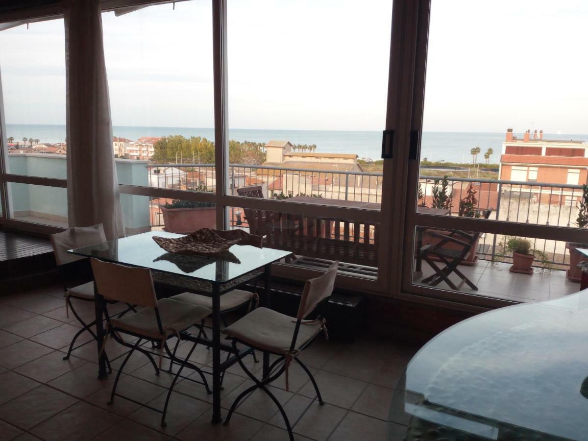 Sky Wellness Apartment Porto SantʼElpidio Eksteriør billede